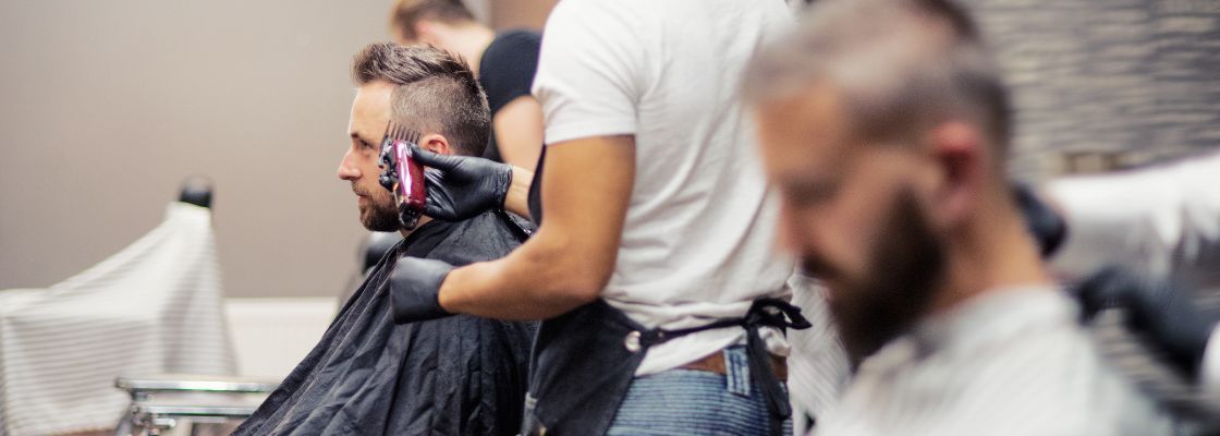 Como uma Barbearia lotou a agenda de 4 barbeiros